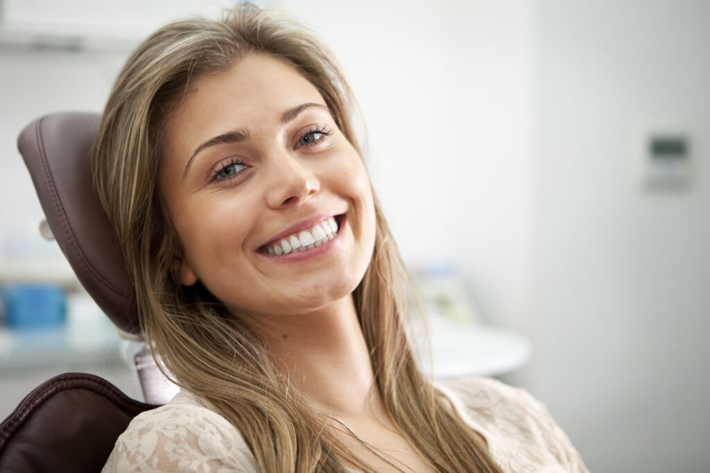 how do dental crowns protect your teeth